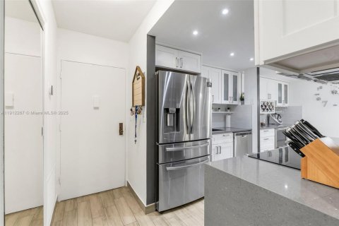 Copropriété à vendre à Boca Raton, Floride: 3 chambres, 95.78 m2 № 1969793 - photo 14