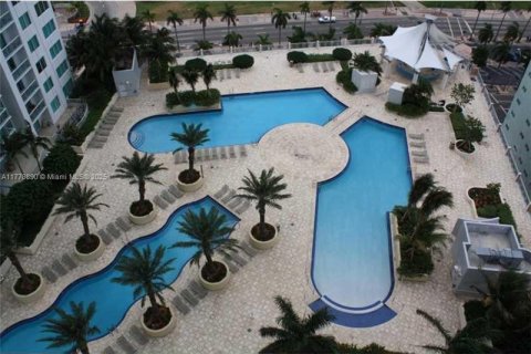 Снять в аренду кондоминиум в Майами, Флорида 46.54м2, № 1981675 - фото 7