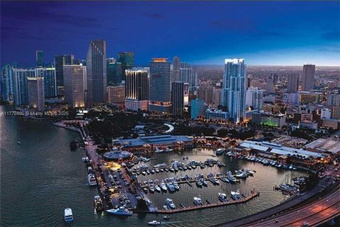 Снять в аренду кондоминиум в Майами, Флорида 46.54м2, № 1981675 - фото 8