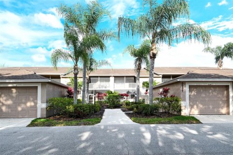 Condo in Sarasota, Florida, 2 bedrooms  № 2099468 - photo 2