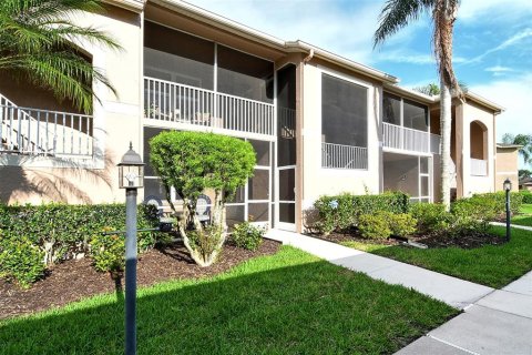 Condo in Sarasota, Florida, 2 bedrooms  № 2099468 - photo 4