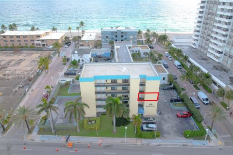 Copropriété à louer à Hollywood, Floride: 1 chambre, 47.57 m2 № 1708759 - photo 20