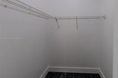 Снять в аренду таунхаус в Норт-Майами-Бич, Флорида 2 спальни, 174.66м2, № 2001068 - фото 24