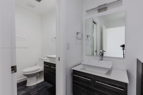 Снять в аренду таунхаус в Норт-Майами-Бич, Флорида 2 спальни, 174.66м2, № 2001068 - фото 23