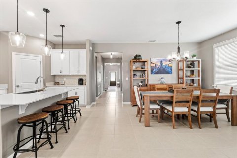 Villa ou maison à vendre à Clermont, Floride: 4 chambres, 204.48 m2 № 2149942 - photo 8