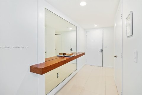 Copropriété à louer à Miami, Floride: 3 chambres, 173.73 m2 № 1922868 - photo 24