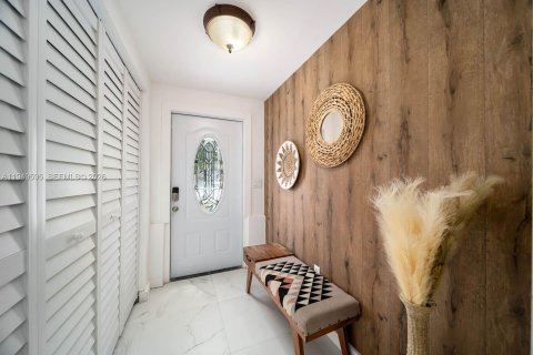 Villa ou maison à vendre à Miami, Floride: 3 chambres, 134.99 m2 № 2005254 - photo 10