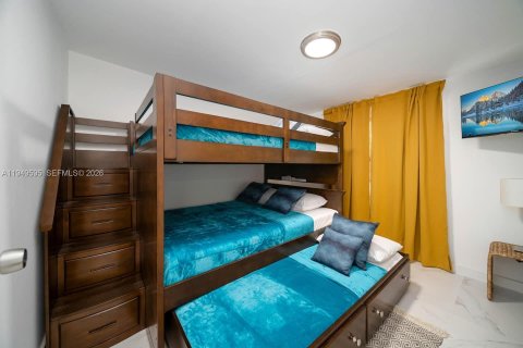 Villa ou maison à vendre à Miami, Floride: 3 chambres, 134.99 m2 № 2005254 - photo 11