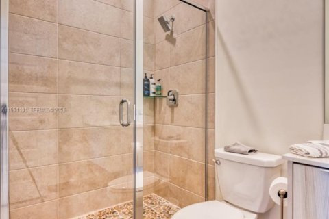 Купить кондоминиум в Дорал, Флорида 2 спальни, 99.59м2, № 2153122 - фото 16
