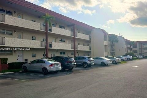 Condo in Pembroke Pines, Florida, 2 bedrooms  № 2180570