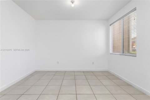 Adosado en venta en Homestead, Florida, 3 dormitorios, 120.96 m2 № 2426309 - foto 11
