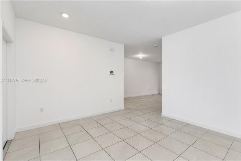 Adosado en venta en Homestead, Florida, 3 dormitorios, 120.96 m2 № 2426309 - foto 10