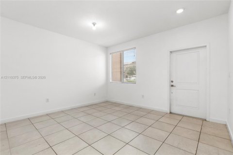Adosado en venta en Homestead, Florida, 3 dormitorios, 120.96 m2 № 2426309 - foto 9