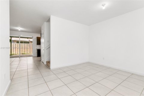 Adosado en venta en Homestead, Florida, 3 dormitorios, 120.96 m2 № 2426309 - foto 15