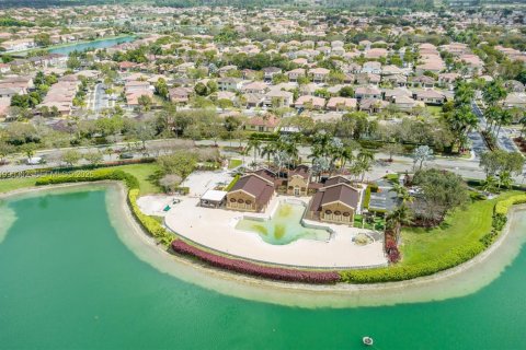 Снять в аренду кондоминиум в Хомстед, Флорида 2 спальни, 84.54м2, № 2057254 - фото 16