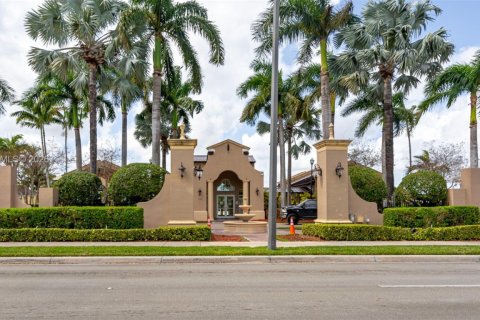 Снять в аренду кондоминиум в Хомстед, Флорида 2 спальни, 84.54м2, № 2057254 - фото 12