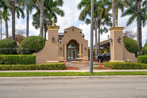 Снять в аренду кондоминиум в Хомстед, Флорида 2 спальни, 84.54м2, № 2057254 - фото 13