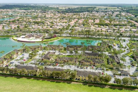 Снять в аренду кондоминиум в Хомстед, Флорида 2 спальни, 84.54м2, № 2057254 - фото 21