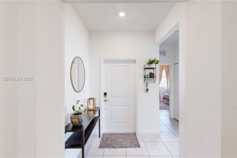 Купить виллу или дом в Хомстед, Флорида 4 спальни, 173.73м2, № 2005966 - фото 5