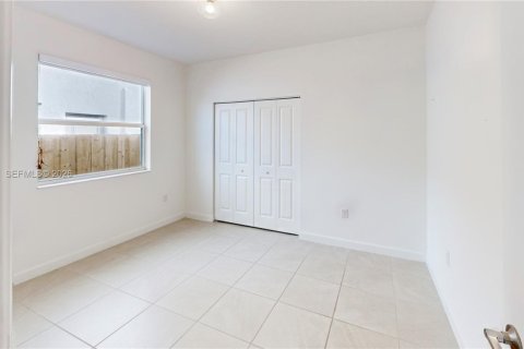 Купить виллу или дом в Хомстед, Флорида 4 спальни, 173.73м2, № 2005966 - фото 29