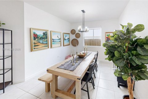 Купить виллу или дом в Хомстед, Флорида 4 спальни, 173.73м2, № 2005966 - фото 16