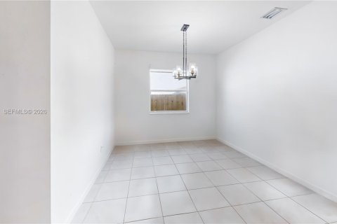 Купить виллу или дом в Хомстед, Флорида 4 спальни, 173.73м2, № 2005966 - фото 15