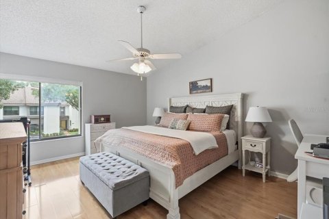 Condo in Safety Harbor, Florida, 2 bedrooms  № 2342578 - photo 28