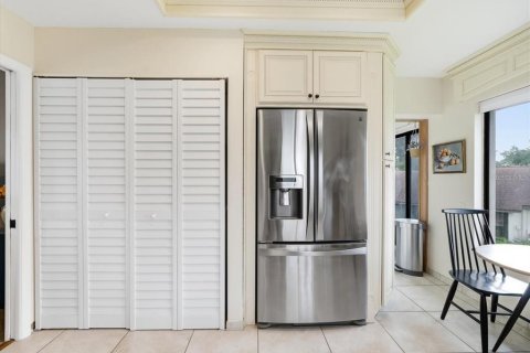 Condo in Safety Harbor, Florida, 2 bedrooms  № 2342578 - photo 17