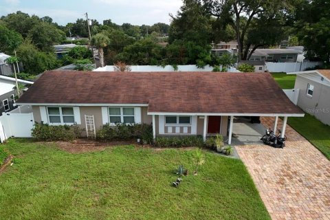 Villa ou maison à vendre à Orlando, Floride: 3 chambres, 122.17 m2 № 1850933 - photo 1