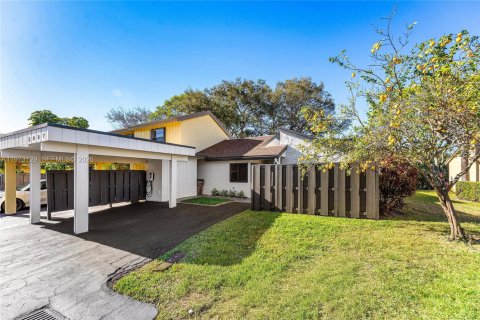 Casa en venta en Deerfield Beach, Florida, 2 dormitorios, 140.93 m2 № 2033224 - foto 5