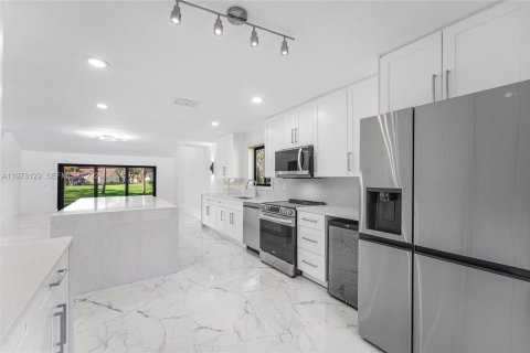 Casa en venta en Deerfield Beach, Florida, 2 dormitorios, 140.93 m2 № 2033224 - foto 14