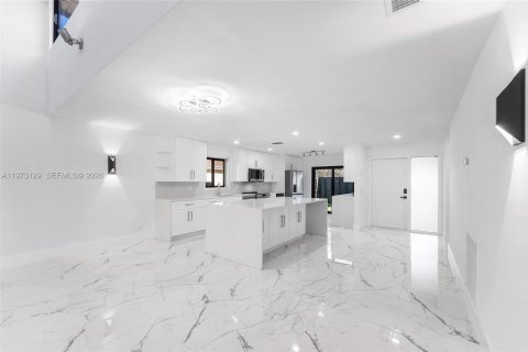 Casa en venta en Deerfield Beach, Florida, 2 dormitorios, 140.93 m2 № 2033224 - foto 18