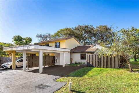 Casa en venta en Deerfield Beach, Florida, 2 dormitorios, 140.93 m2 № 2033224 - foto 6