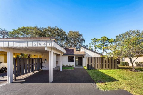 Casa en venta en Deerfield Beach, Florida, 2 dormitorios, 140.93 m2 № 2033224 - foto 4