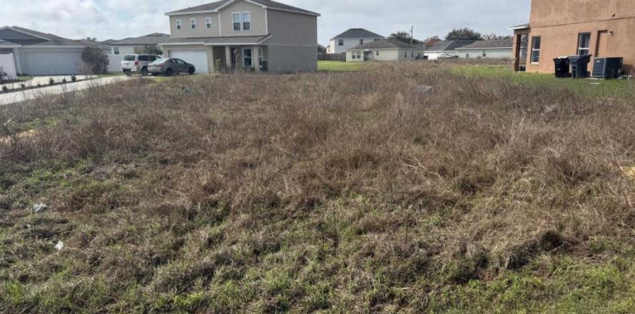 Terreno en Kissimmee, Florida № 2217979