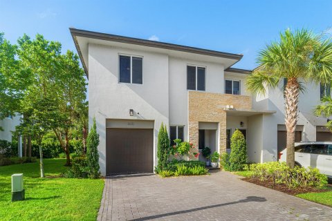 Touwnhouse à Royal Palm Beach, Floride 4 chambres, 180.69 m2 № 2173063