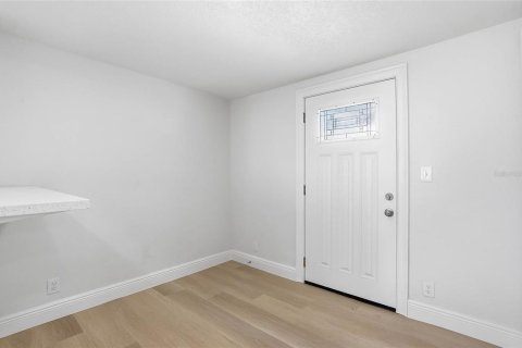 House in Tampa, Florida 3 bedrooms, 117.06 sq.m. № 2096842 - photo 16