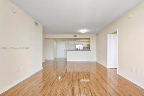 Condominio en venta en Aventura, Florida, 2 dormitorios, 109.16 m2 № 1820035 - foto 11