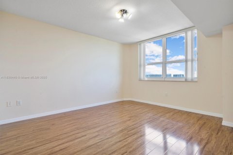 Condominio en venta en Aventura, Florida, 2 dormitorios, 109.16 m2 № 1820035 - foto 28