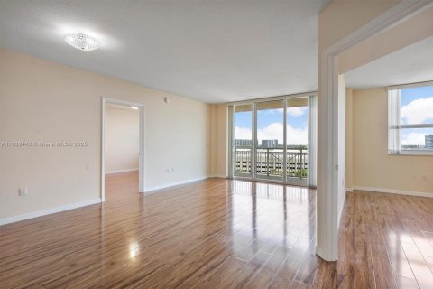 Condominio en venta en Aventura, Florida, 2 dormitorios, 109.16 m2 № 1820035 - foto 4