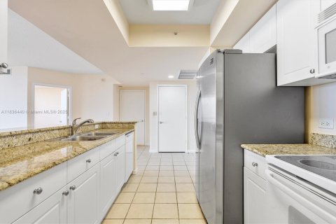 Condominio en venta en Aventura, Florida, 2 dormitorios, 109.16 m2 № 1820035 - foto 23