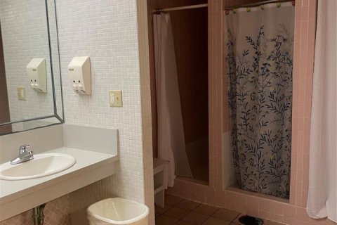 Condo in Dania Beach, Florida, 2 bedrooms № 2182746 - photo 12