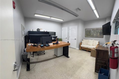 Immobilier commercial à vendre à Miami, Floride № 1963742 - photo 25