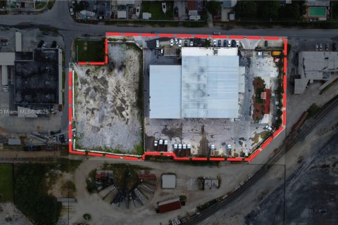 Immobilier commercial à vendre à Miami, Floride № 1963742 - photo 8