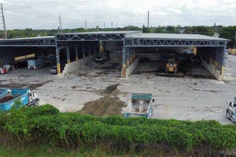 Immobilier commercial à vendre à Miami, Floride № 1963742 - photo 6