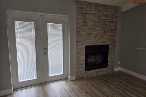 Townhouse in Tampa, Florida 2 bedrooms, 74.69 sq.m. № 2394431 - photo 6