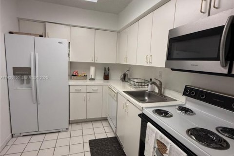 Condominio en venta en Aventura, Florida, 2 dormitorios, 98.66 m2 № 1993960 - foto 20