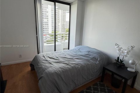 Condominio en venta en Aventura, Florida, 2 dormitorios, 98.66 m2 № 1993960 - foto 13