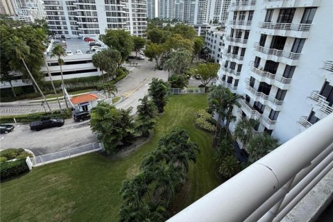 Condominio en venta en Aventura, Florida, 2 dormitorios, 98.66 m2 № 1993960 - foto 22