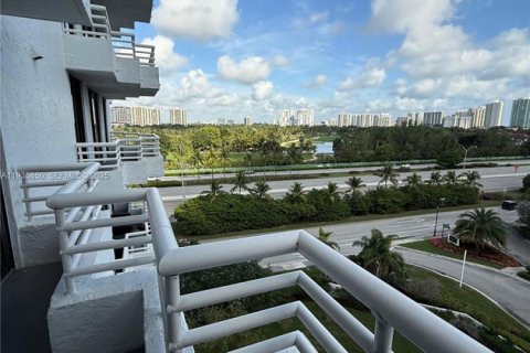 Condominio en venta en Aventura, Florida, 2 dormitorios, 98.66 m2 № 1993960 - foto 21